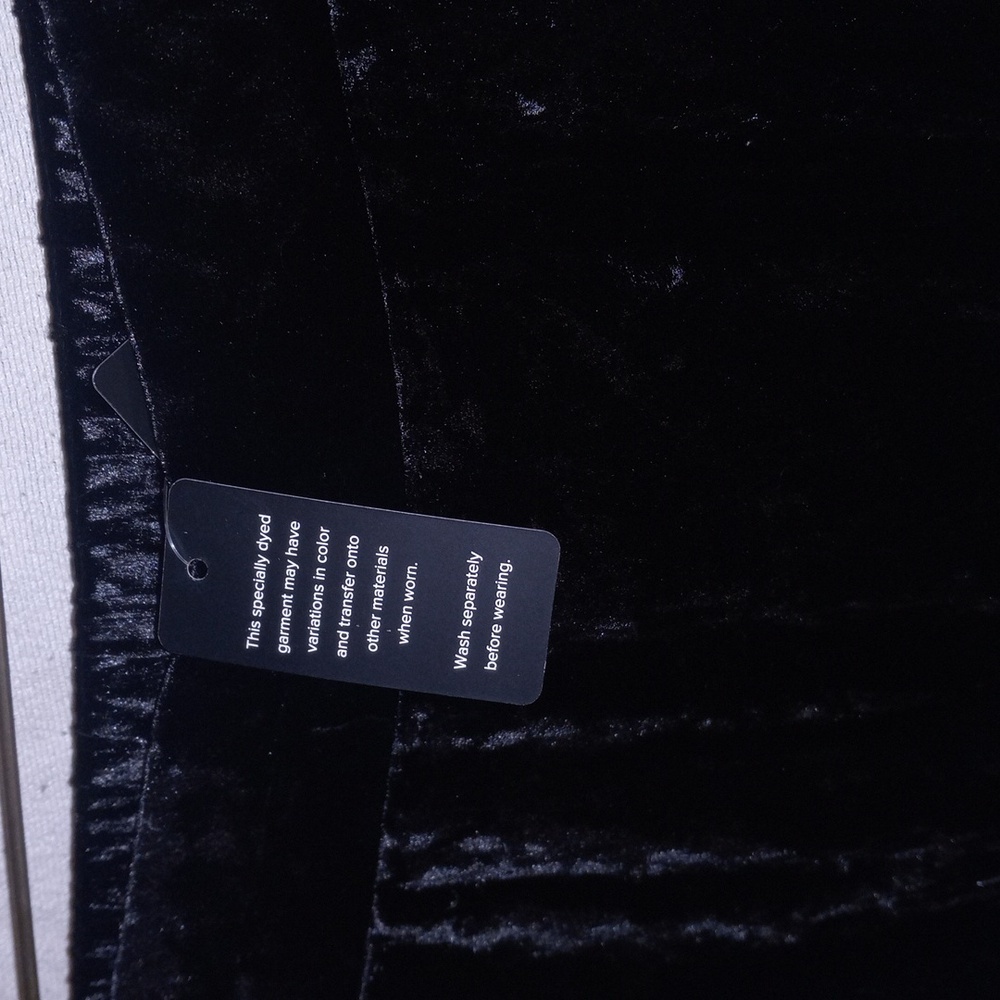Nwt Torrid 2XL (18-20) velvet faux wrap skirt - Picture 9 of 10